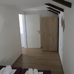Renoviertes In Mit Terrasse By Interhome * Baška