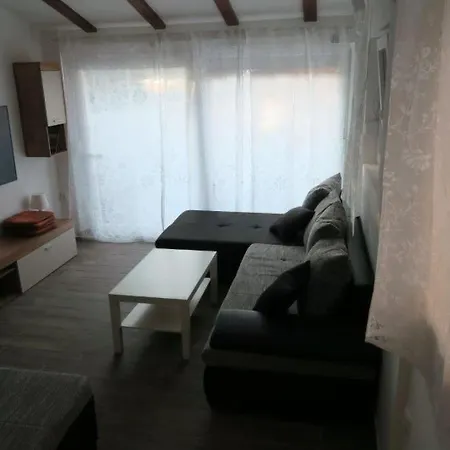Tatil Evi Renoviertes In Mit Terrasse By Interhome