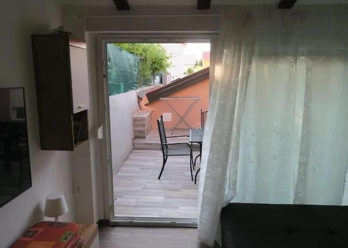 Renoviertes In Mit Terrasse By Interhome