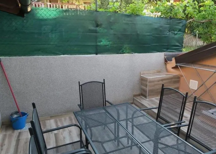 Holiday home Renoviertes In Mit Terrasse By Interhome *