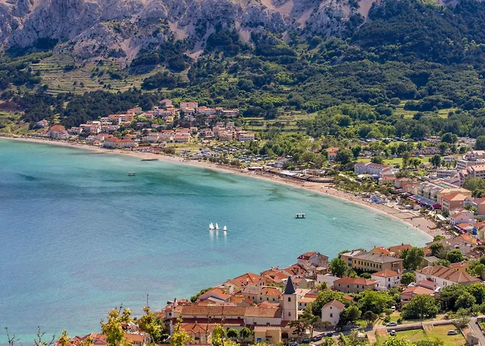 Holiday home Renoviertes In Mit Terrasse By Interhome